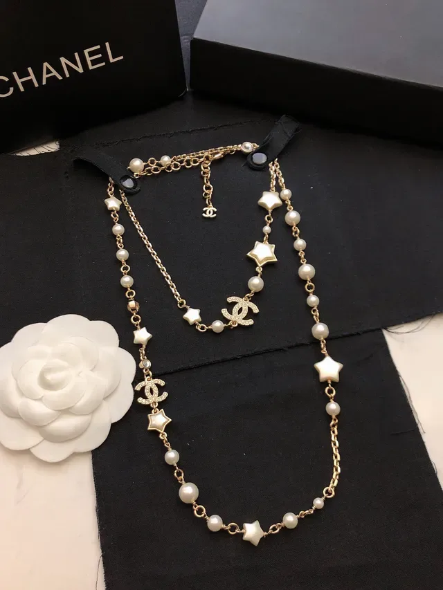 Collier Chanel Perles et Étoile Charm Or 8