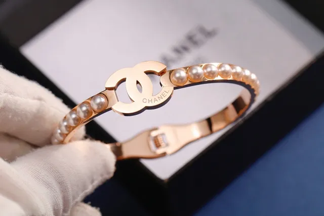 Chanel Pearl CC Bangle Gold Silver Interlocking Logo Clasp Bracelet 7