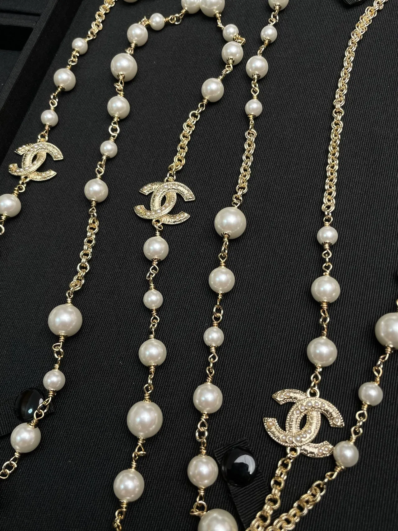 Chanel Pearl Necklace White Gold Logo Pendant Necklace 5
