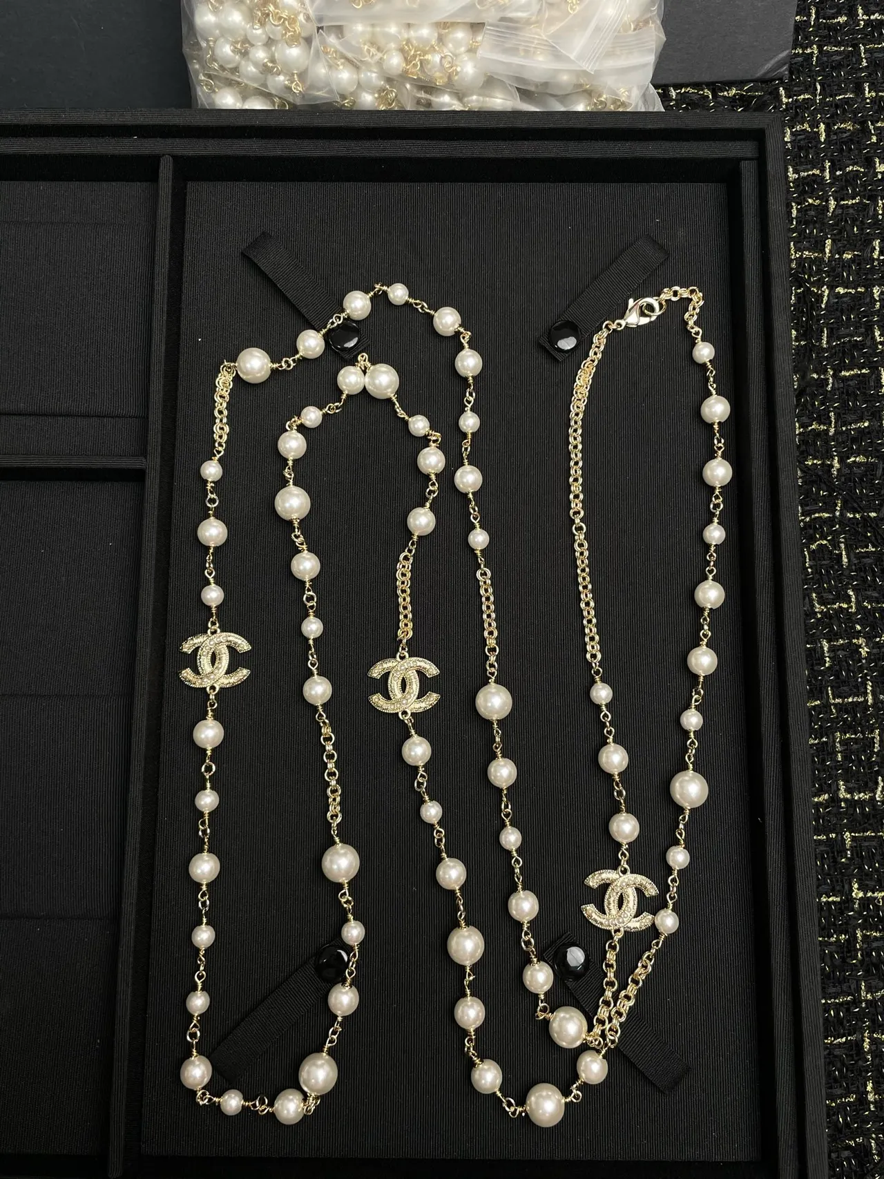 Chanel Pearl Necklace White Gold Logo Pendant Necklace 6