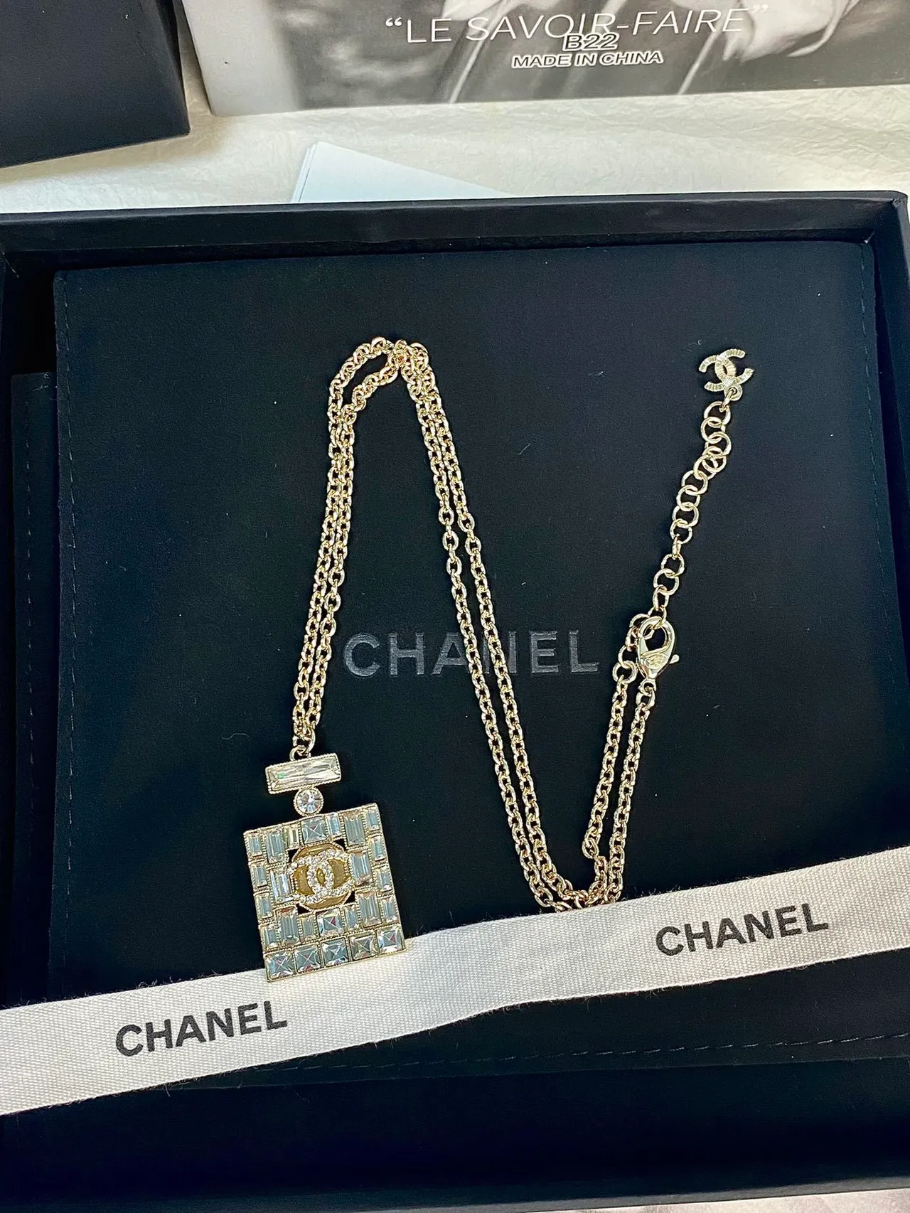 Chanel Perfume Bottle Pendant Gold Transparent Chain Crystal-Encrusted Square Necklace 9