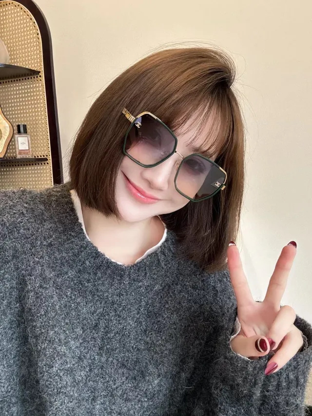 Chanel Pink Gold Oversized Geometric Frame Gradient Lenses Sunglasses 6