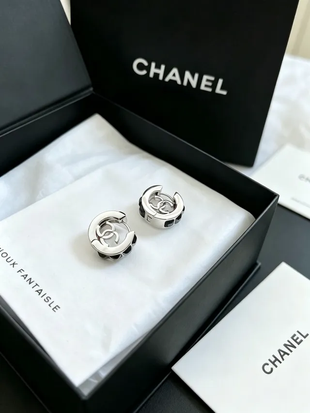 Chanel Silver Black Hinged Hoop Faceted Stones Earrings 5