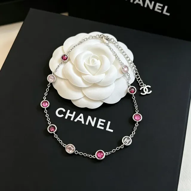 Chanel Chaîne Argent Rose Chaîne Ronde Bezel-Set et Pierres Magenta Collier 3