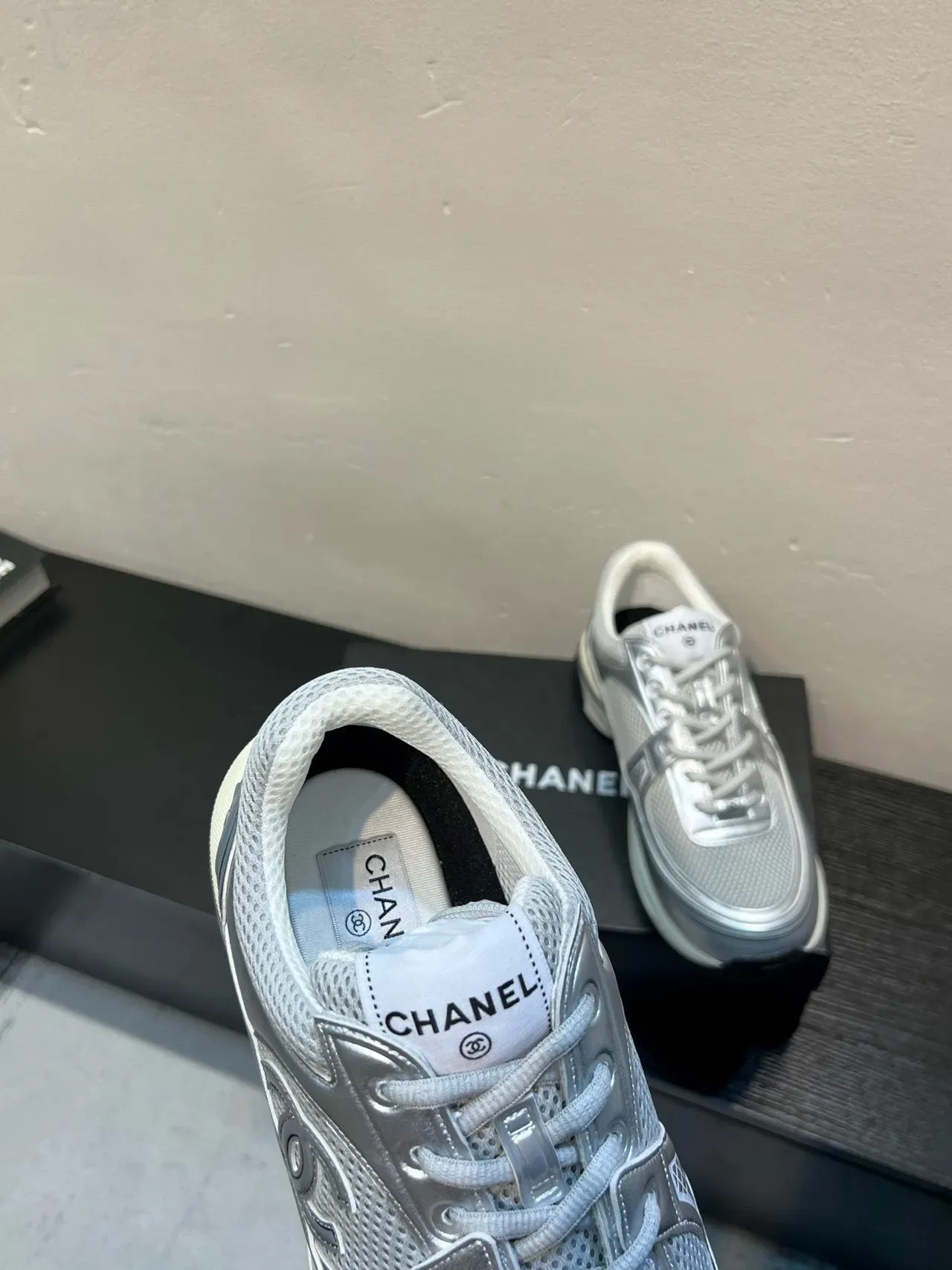 Chanel Silver White Metallic Mesh Embossed Interlocking CC Logo Lifestyle Sneakers 7