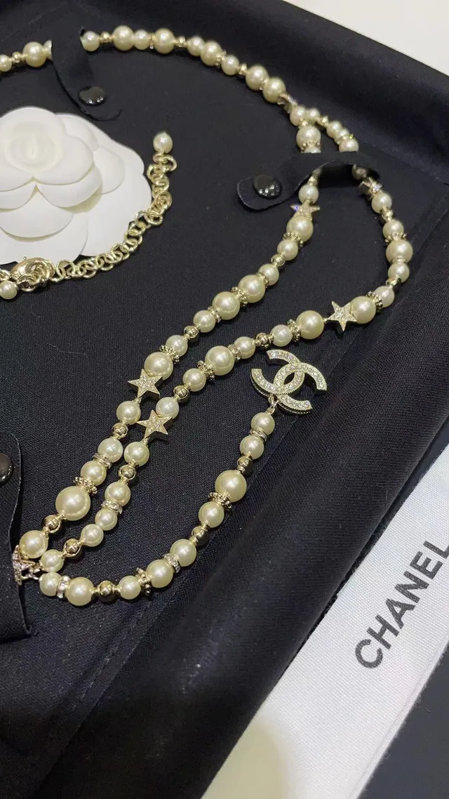 Chanel White Silver Pearl Strand Star Charms Necklace 8