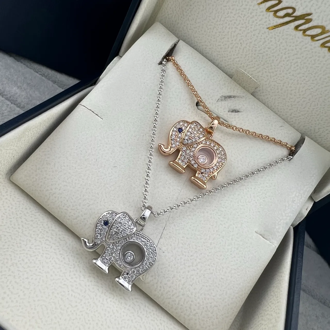 Chopard Happy Elephant Pavé collier pendentif diamants 7