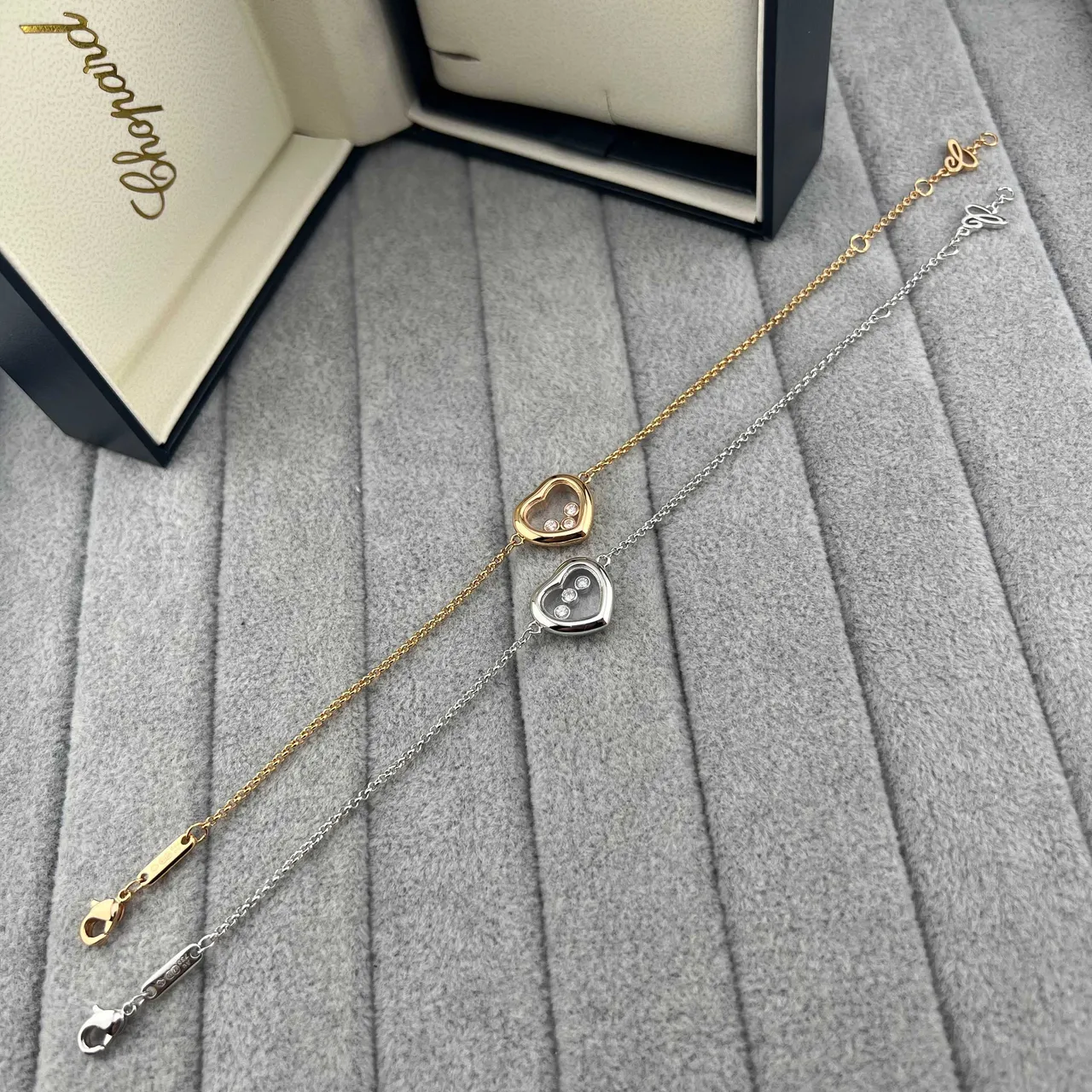 Chopard Happy Hearts Bracelet en diamant flottant en forme de cœur 6