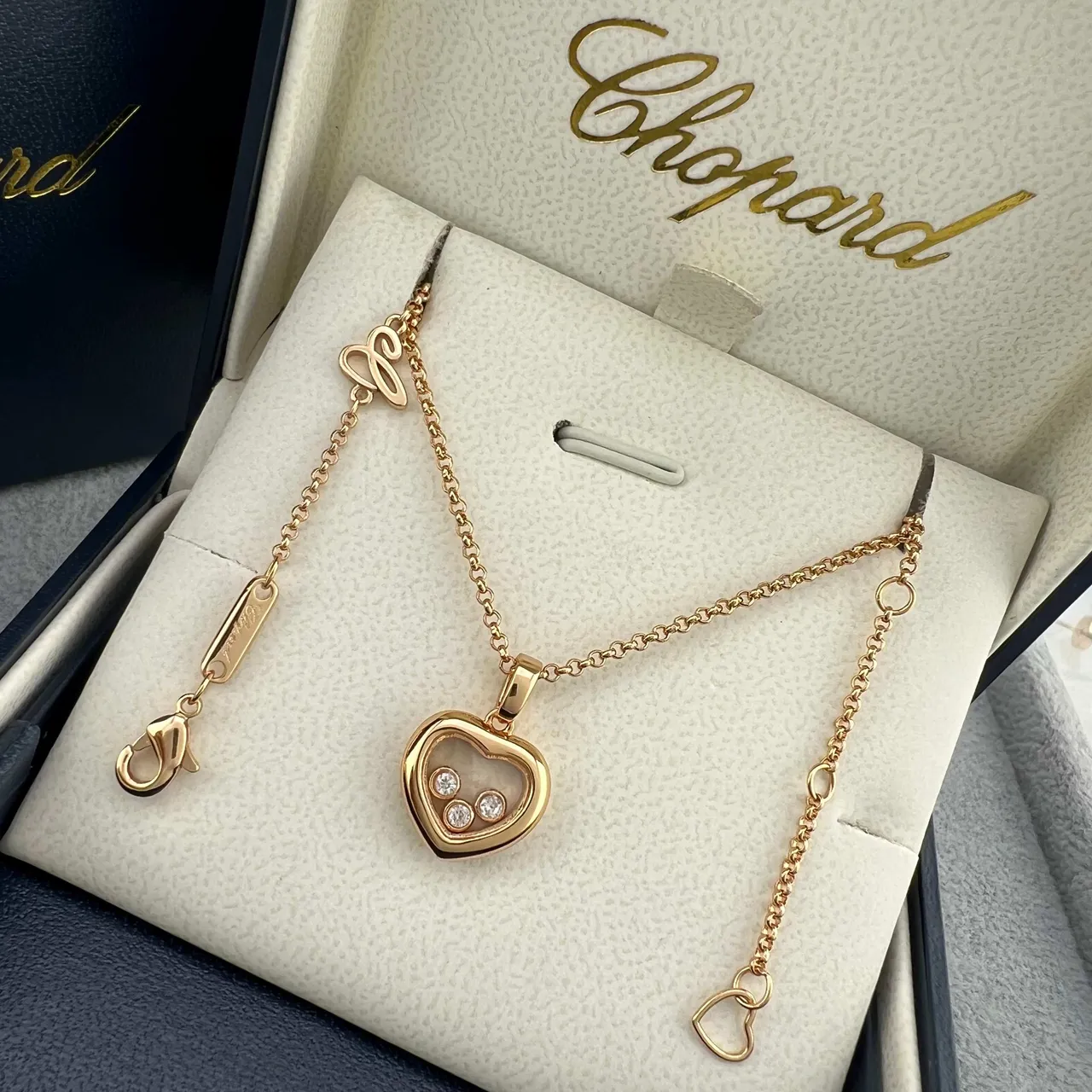 Chopard Happy Hearts Heart-Shaped Floating Diamond Pendant Necklaces 3