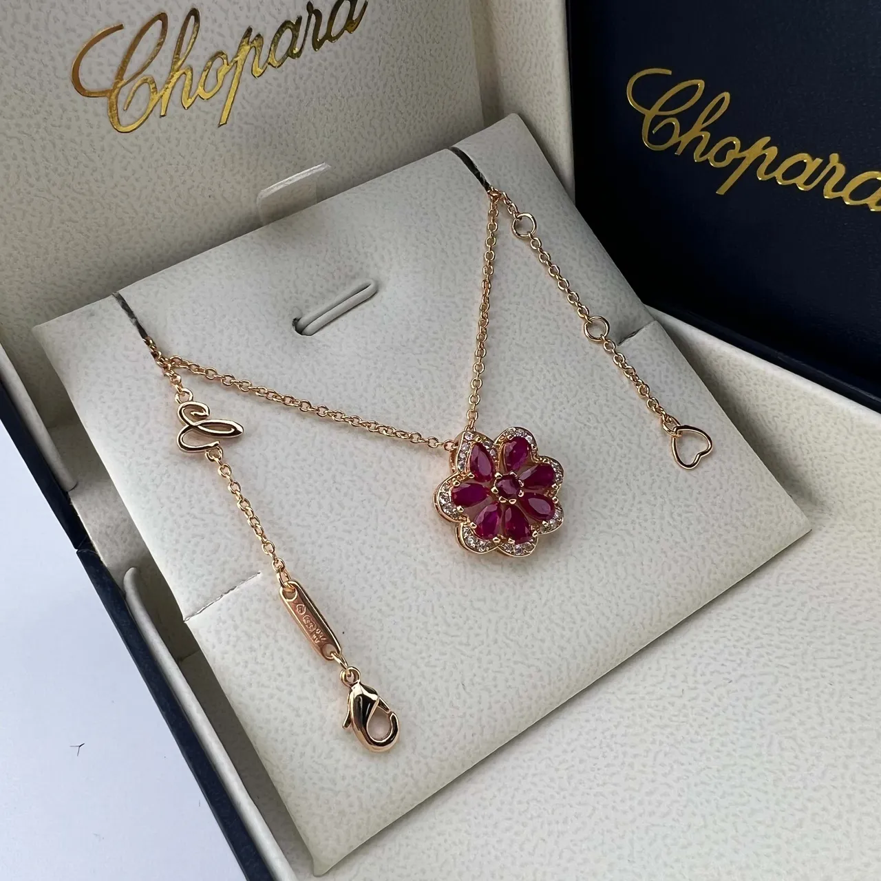 Chopard Red Gold Pendentif en forme de fleur Pavé-Set Halo 6