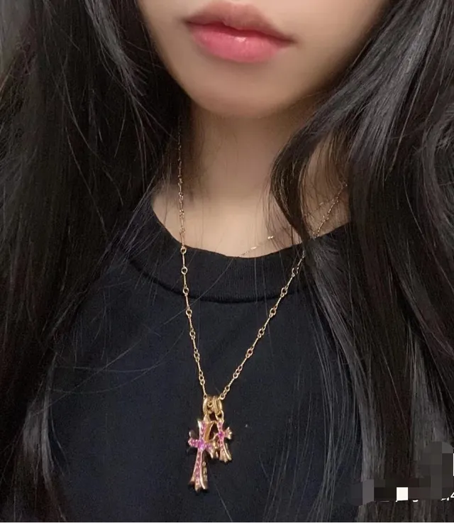 Chrome Hearts Croix Collier Chaîne de Corde Tordue Dorée Rose Double Pendentif 3