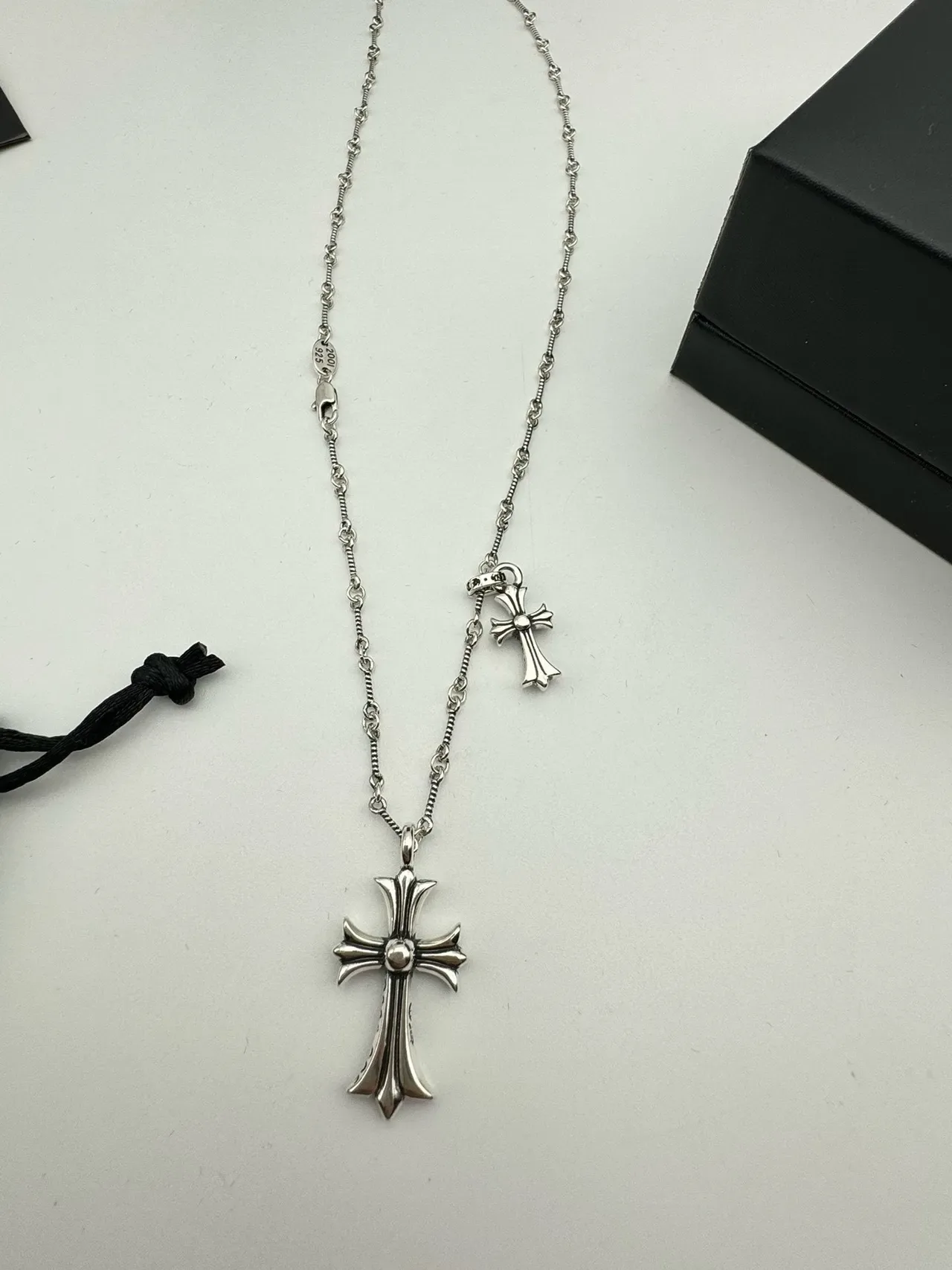 Chrome Hearts Cross Pendant Necklace Silver-Toned Pavé Double Cross Necklaces 2