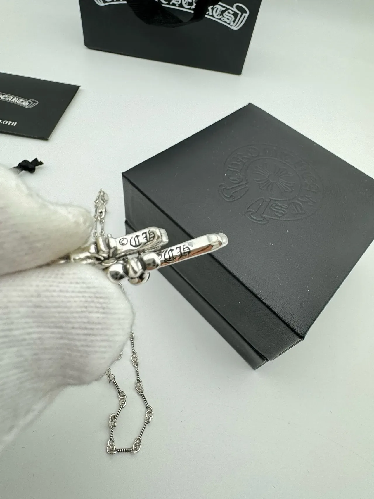 Chrome Hearts Cross Pendant Necklace Silver-Toned Pavé Double Cross Necklaces 7