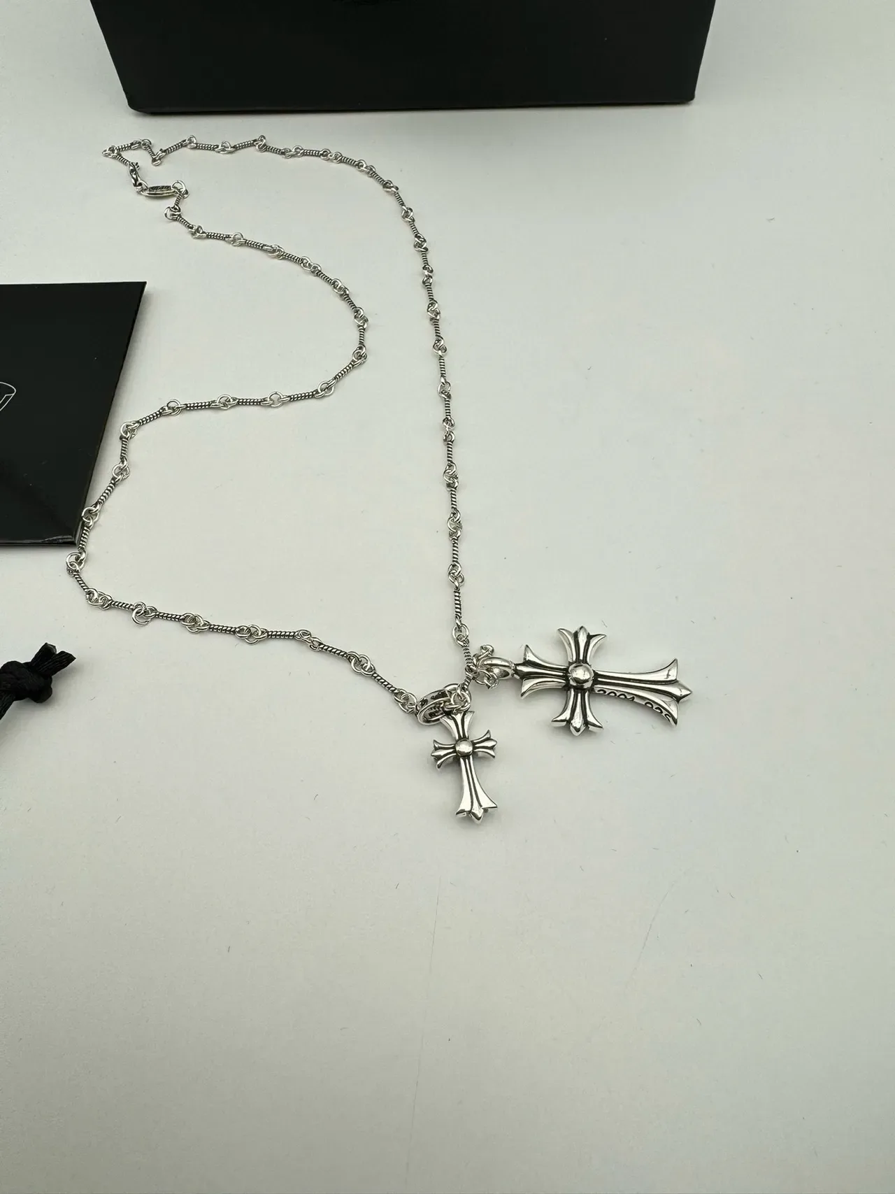 Chrome Hearts Cross Pendant Necklace Silver-Toned Pavé Double Cross Necklaces 9