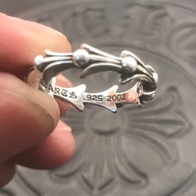Chrome Hearts गॉथिक पत्ता रिंग चाँदी काला सज्जित रिंग 2
