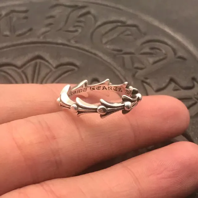 Chrome Hearts गॉथिक पत्ता रिंग चाँदी काला सज्जित रिंग 3