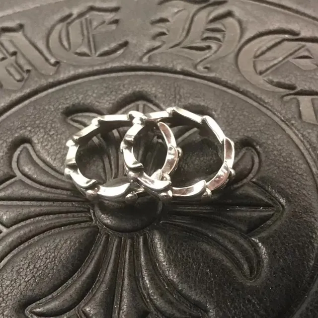 Chrome Hearts गॉथिक पत्ता रिंग चाँदी काला सज्जित रिंग 5