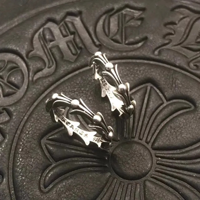 Chrome Hearts गॉथिक पत्ता रिंग चाँदी काला सज्जित रिंग 6