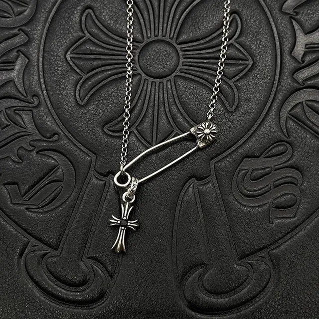 Chrome Hearts Épingle de sécurité Croix Argent Collier 4
