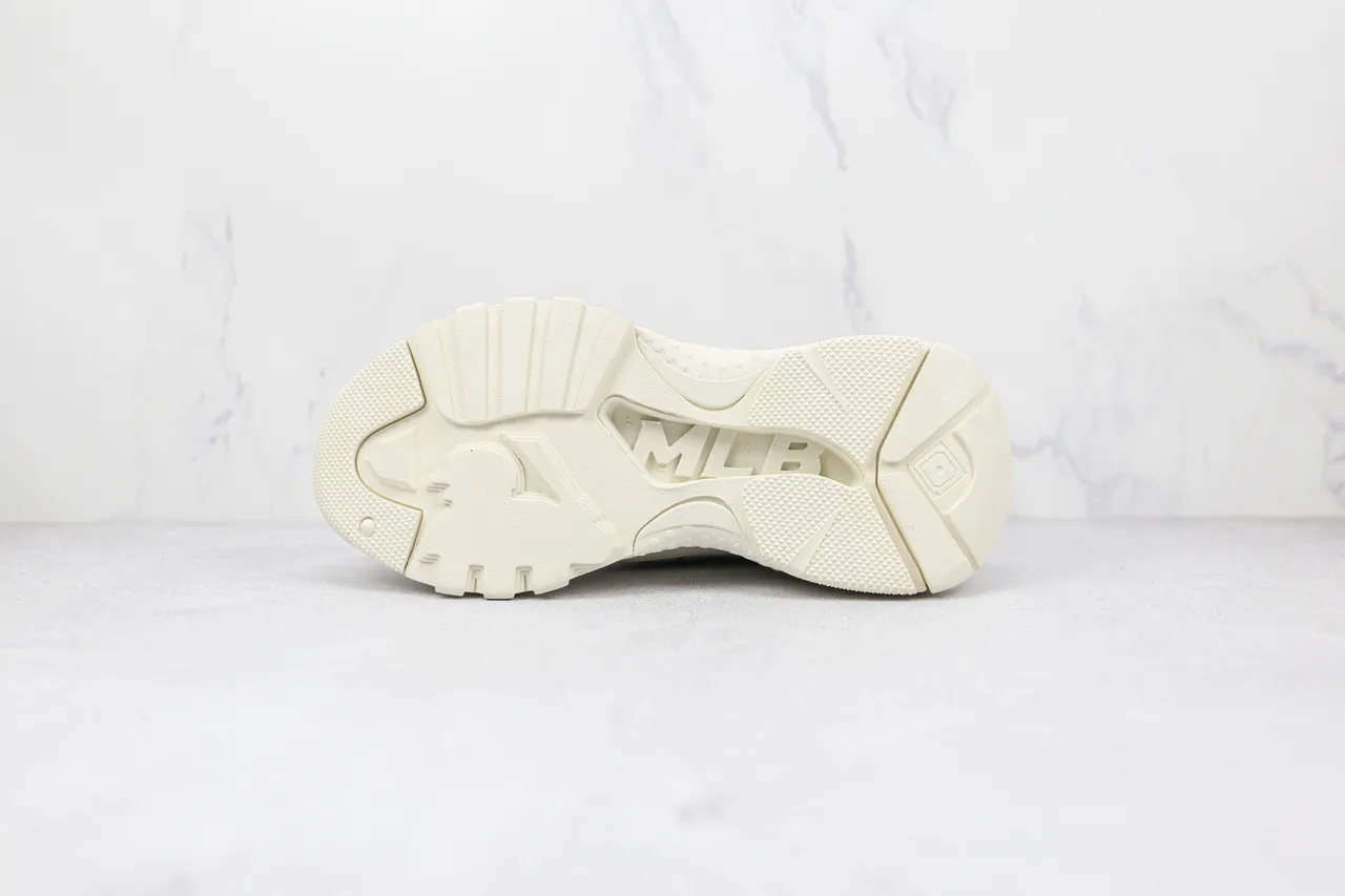 Converse Tênis Alto Monogramado de Lona Plataforma Chunky Estilo de Vida 3