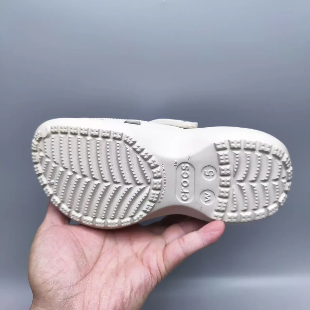 Crocs Classic Clog বেইজ ক্লগ 3