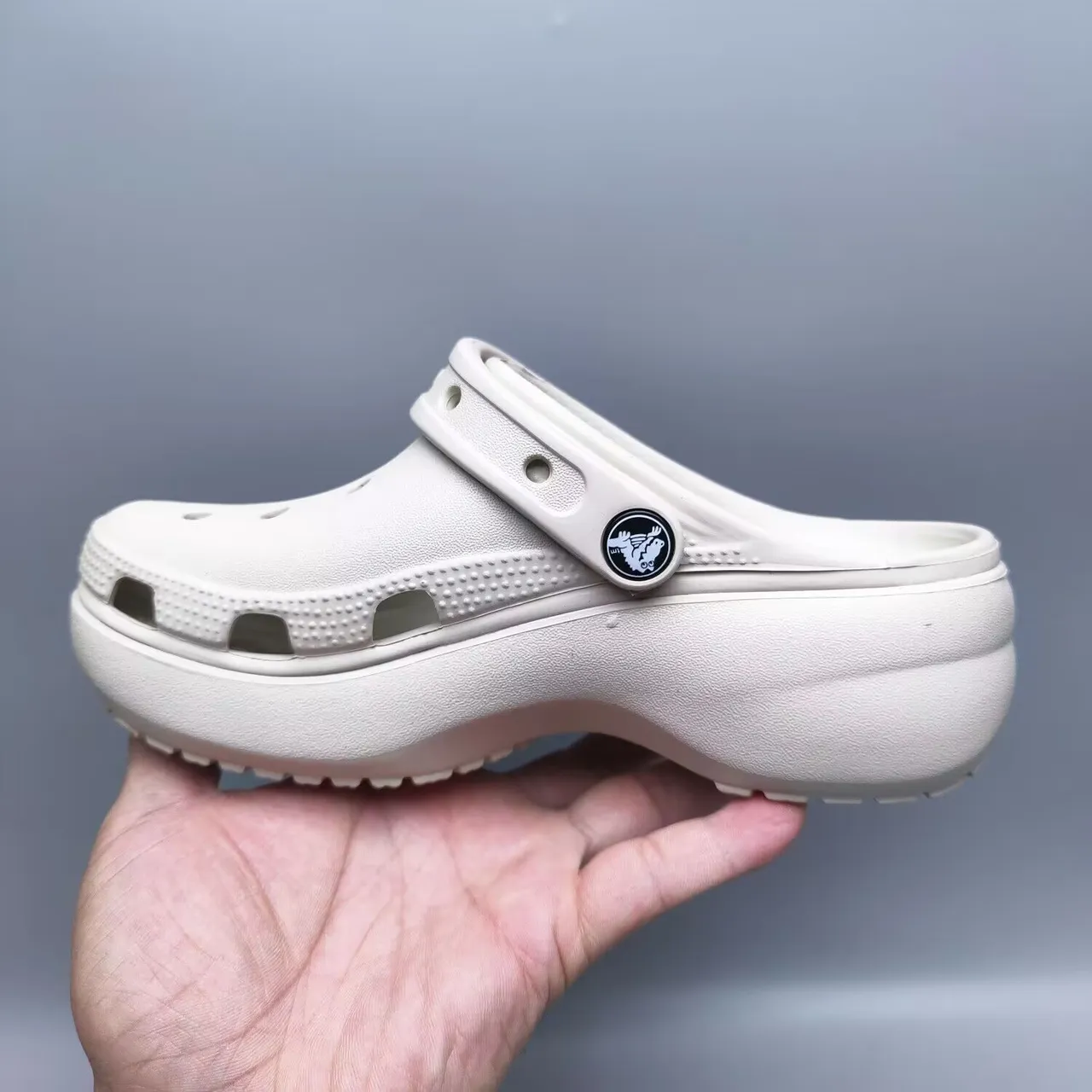 Crocs Classic Clog বেইজ ক্লগ 8
