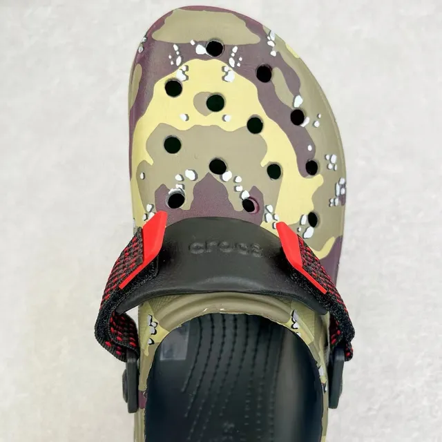 Crocs Multicolor Red Camouflage Print Adjustable Strap Clog 7