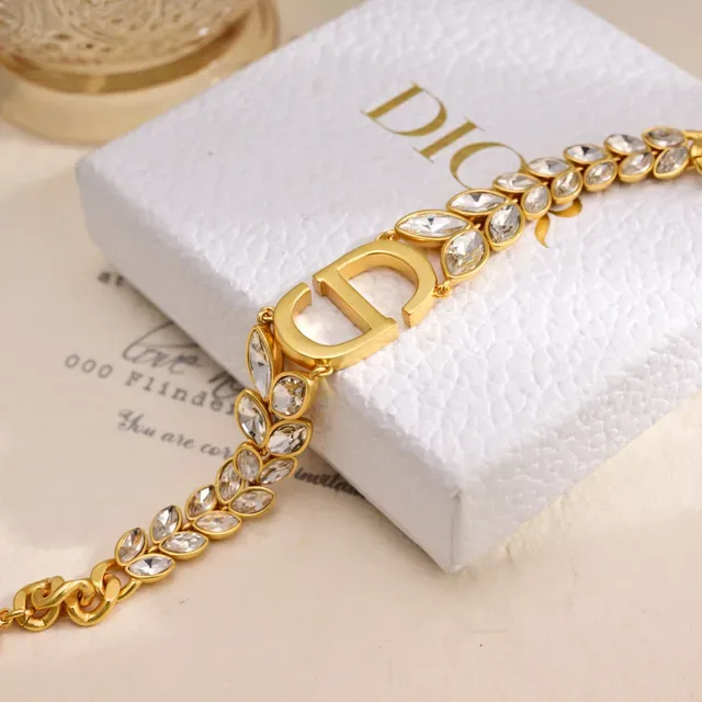 Dior 30 Montaigne Prestige Bracelet en Cristal Doré 3