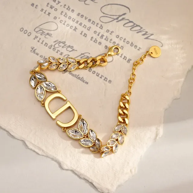 Dior 30 Montaigne Prestige Bracelet en Cristal Doré 5