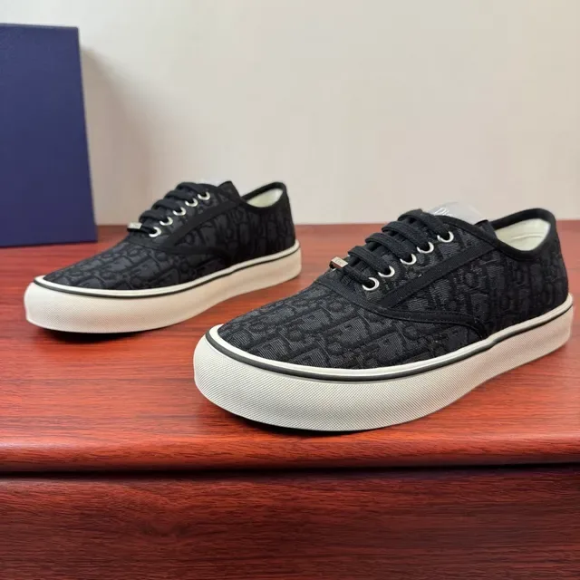 Dior B22 Black White Monogrammed Jacquard Upper Flat Vulcanized-Style Sole Lifestyle Sneakers 3