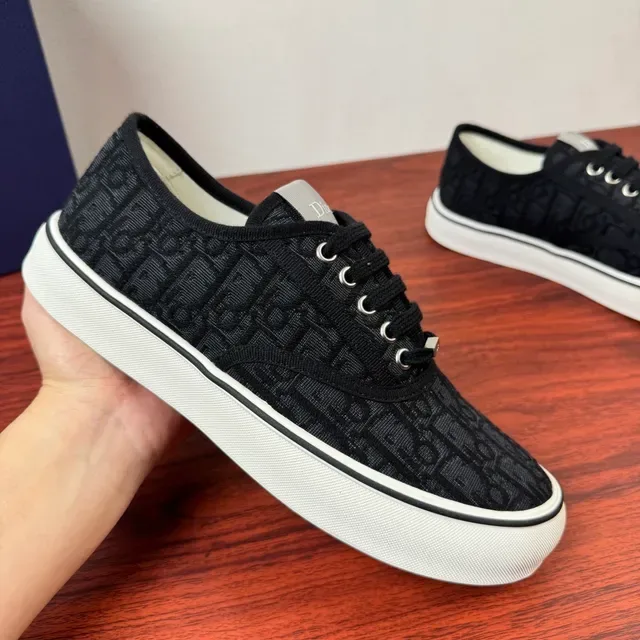Dior B22 Black White Monogrammed Jacquard Upper Flat Vulcanized-Style Sole Lifestyle Sneakers 4