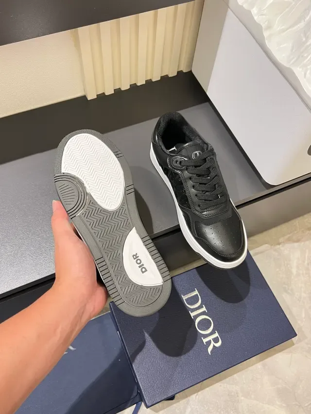 Dior B23 Black Leather Dior Oblique Panel Lifestyle Sneakers 3