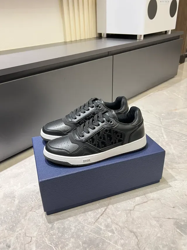 Dior B23 Black Leather Dior Oblique Panel Lifestyle Sneakers 4