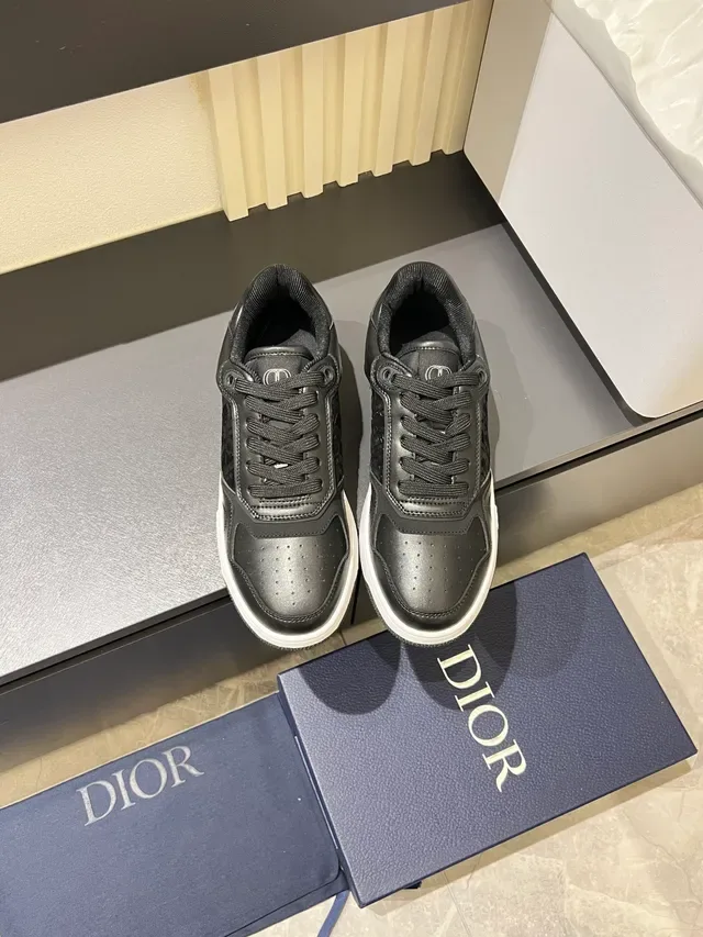 Dior B23 Black Leather Dior Oblique Panel Lifestyle Sneakers 5