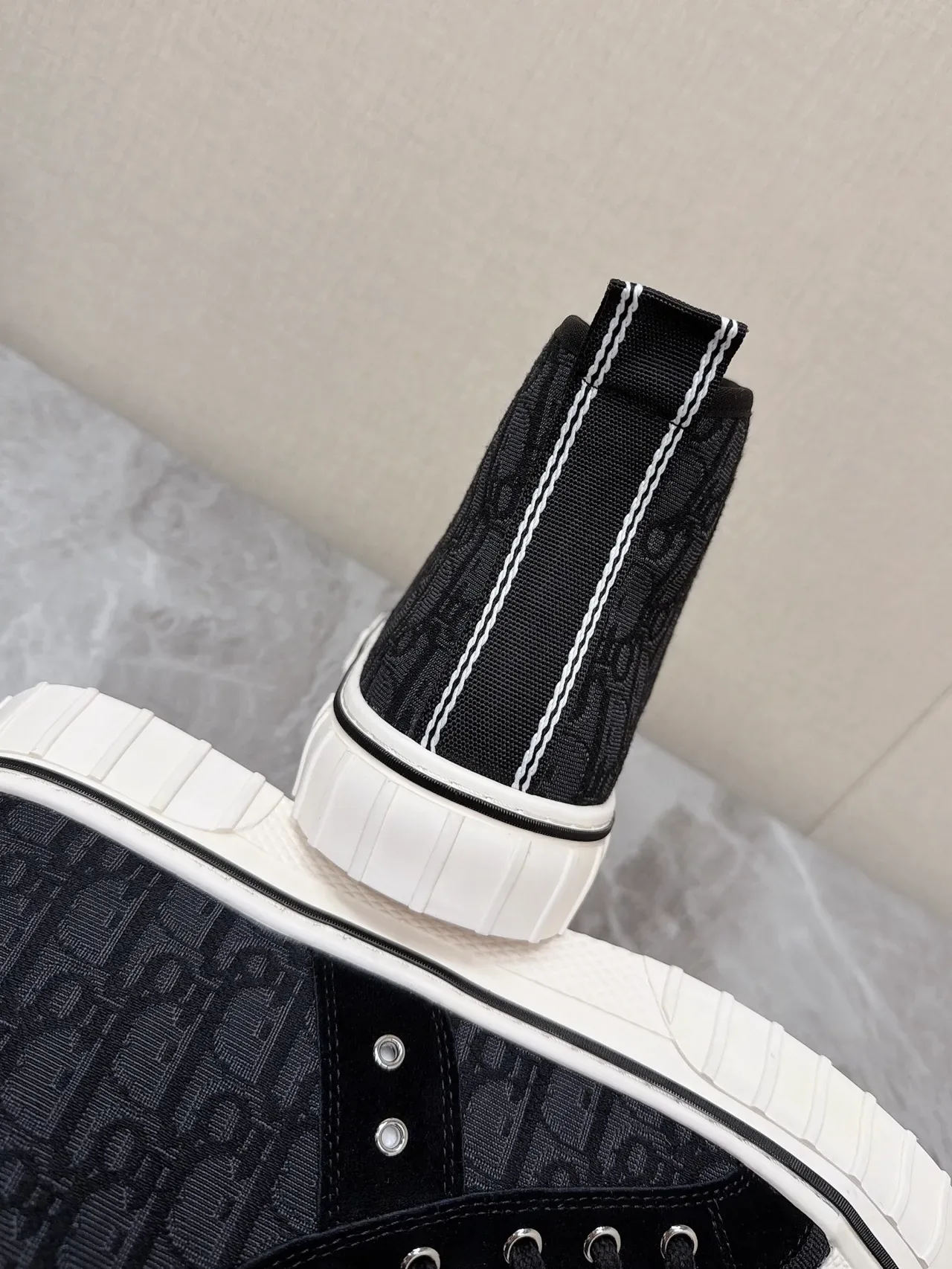 Dior B23 Black Monogrammed Canvas High-Top Lifestyle Sneakers 3