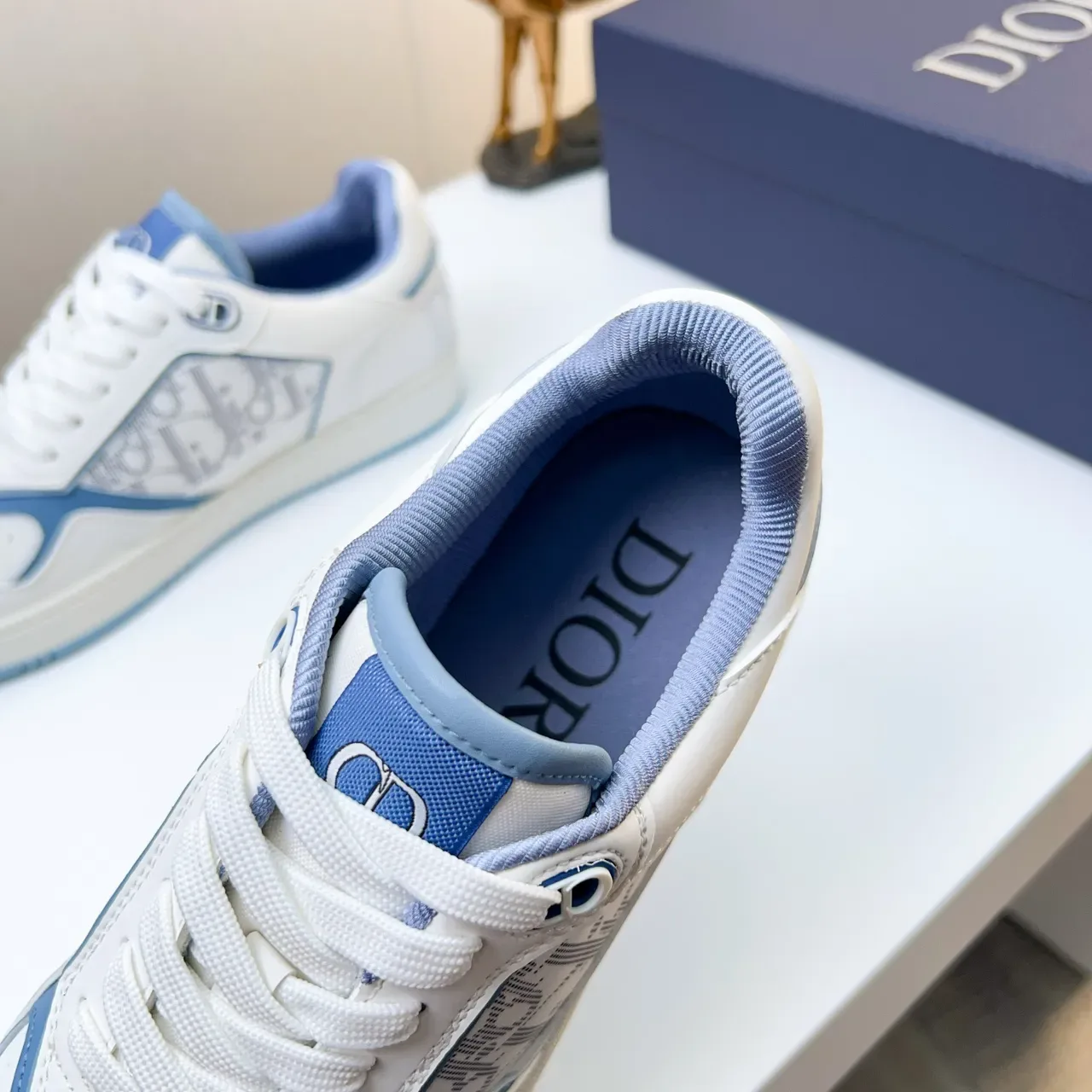 Dior B23 Tênis Lifestyle Branco e Azul Claro Monogram 5