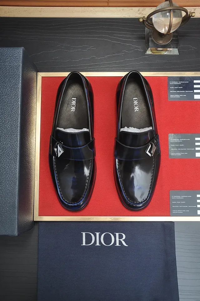 Dior Black Blue High-Gloss Patent Leather Metal Oblique Logo Buckle Loafer 5