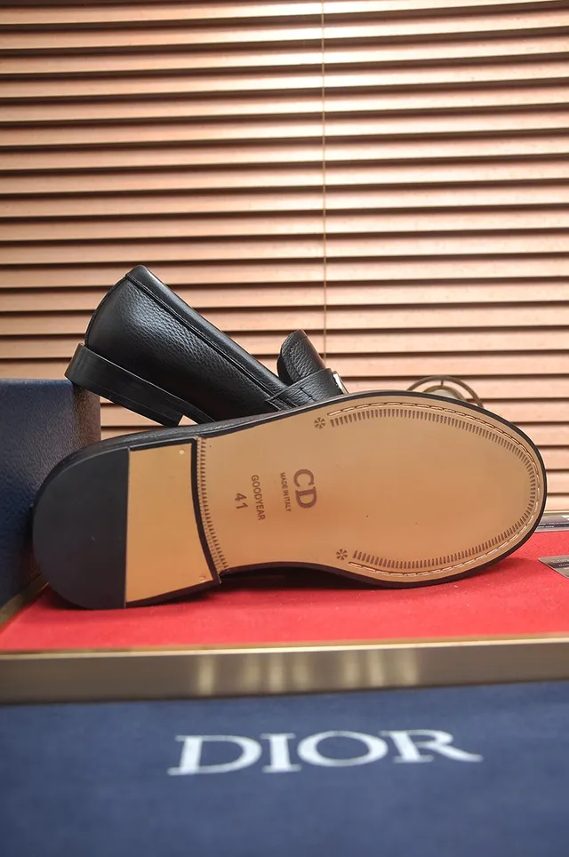 Dior Black Navy Pebbled Leather Metal CD Buckle Loafer 3