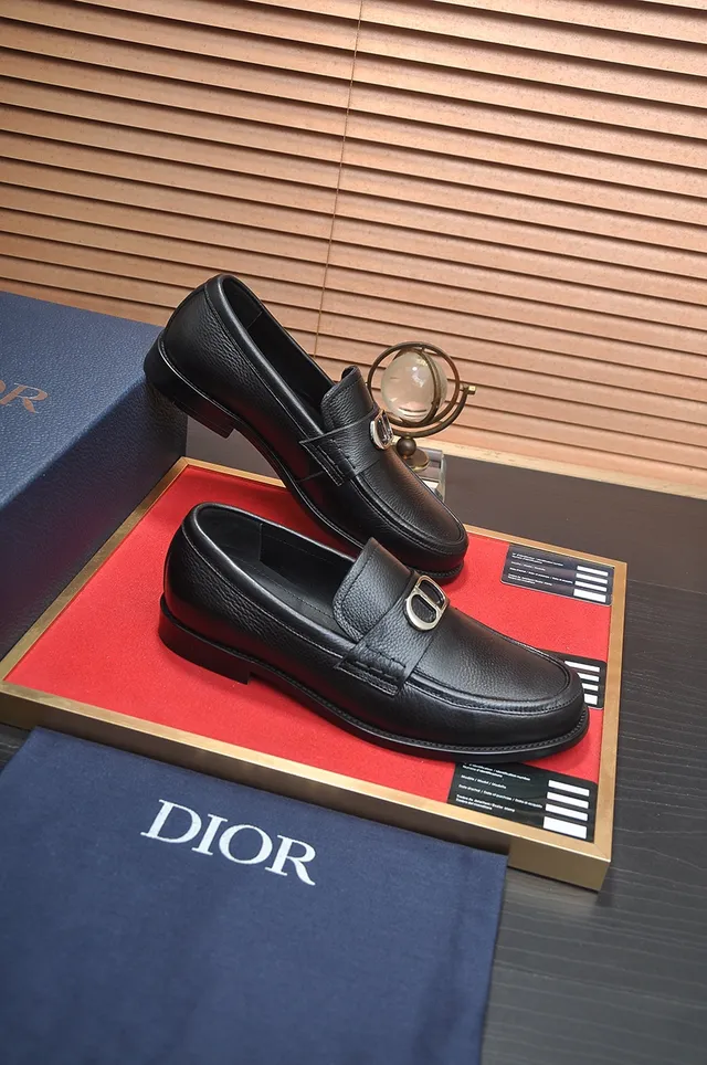 Dior Black Navy Pebbled Leather Metal CD Buckle Loafer 4