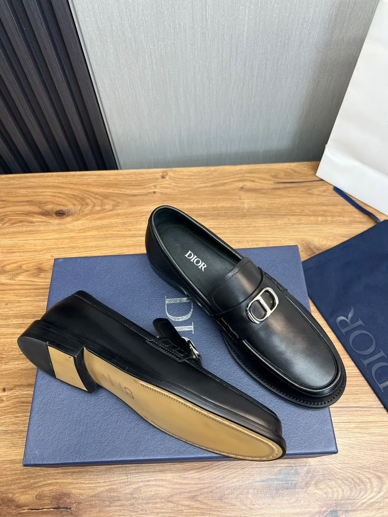Dior Black Silver Leather D-Shaped Metal Buckle Loafer 5