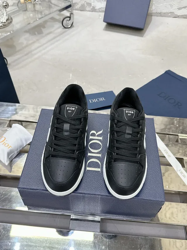 Dior sneakers lifestyle noir blanc cuir empeigne midsole contrasté 2