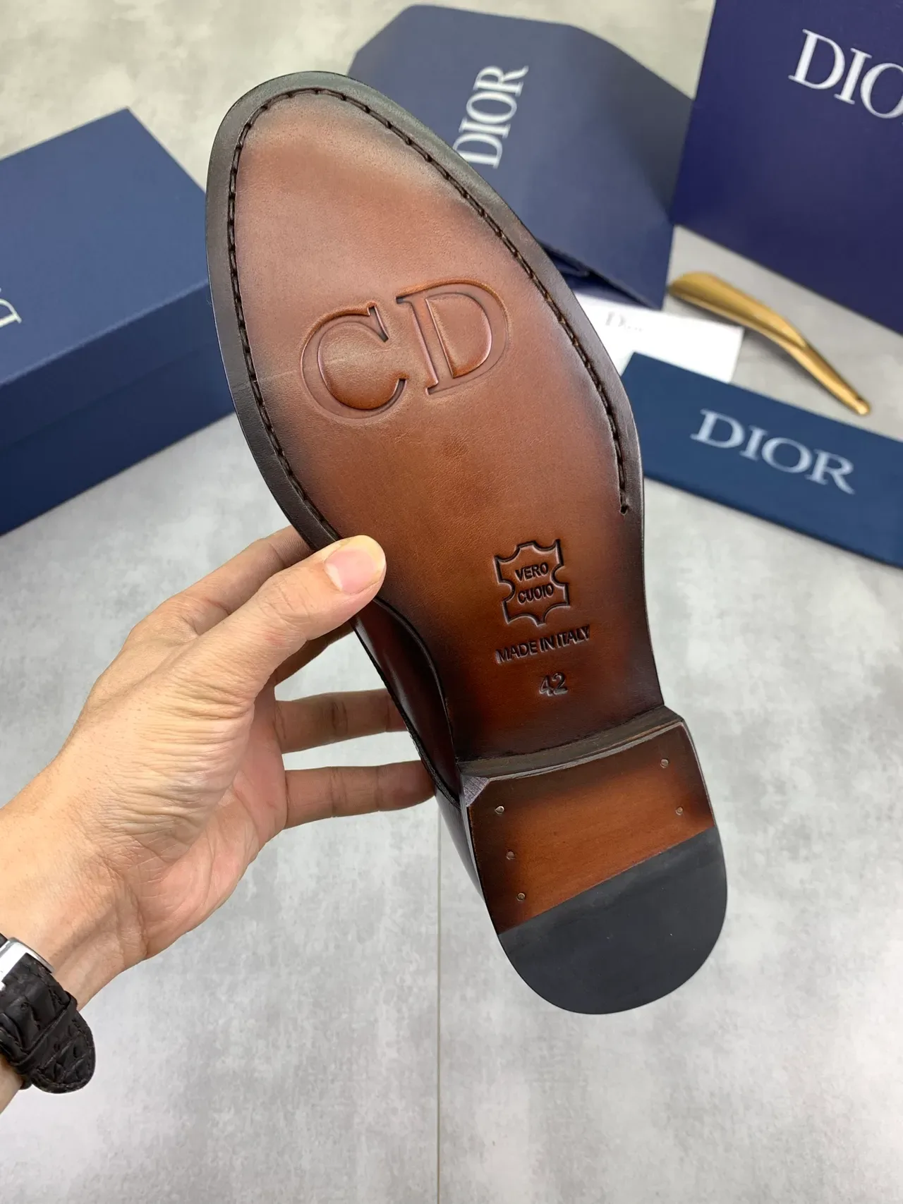 Dior Sapatos Oxford Borgonha Preto Cap-Toe Brogue-Detail 4