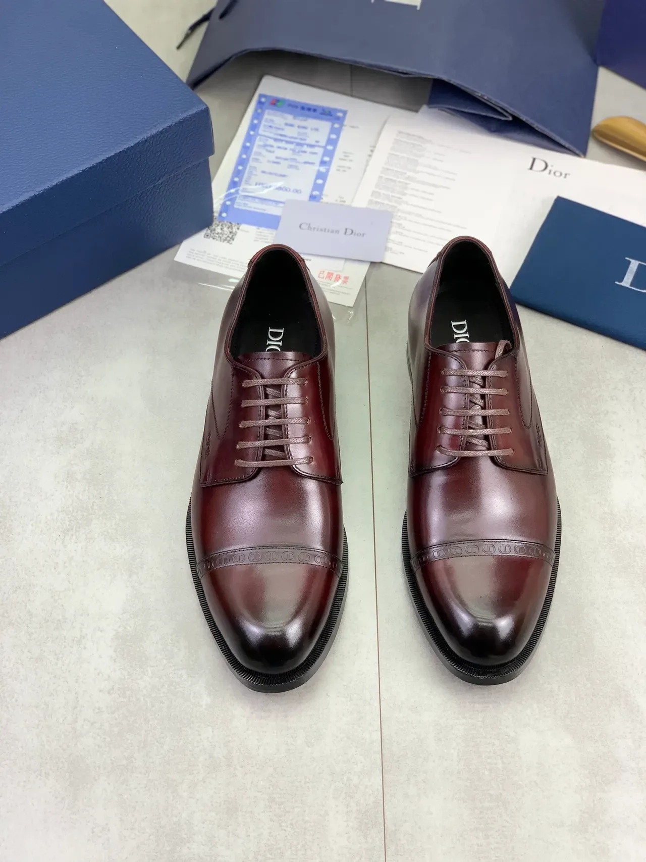 Dior Sapatos Oxford Borgonha Preto Cap-Toe Brogue-Detail 5