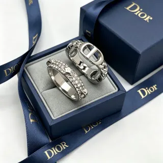 Dior CD Logo Ring চাঁদি নীল ইন্টারলকিং পাভে ক্রিস্টাল ব্যান্ড রিং