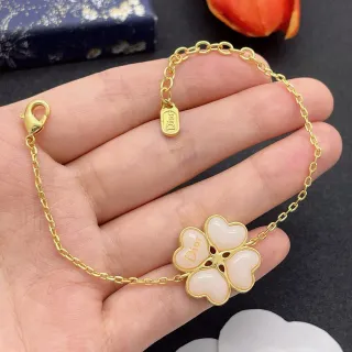 Dior Gold Beige Chain Four-Petal Heart Floral Pendant Bracelet