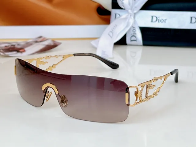 Dior Gold Brown Shield-Style Rimless Sunglasses 7