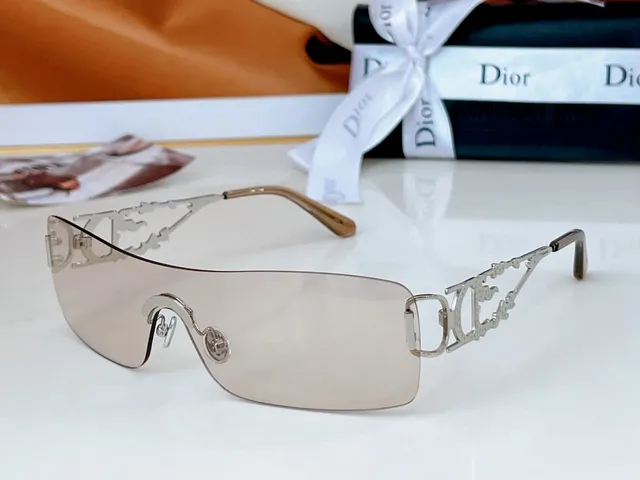 Dior Gold Brown Shield-Style Rimless Sunglasses 8