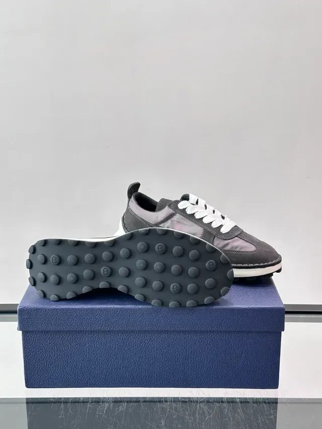 Dior Gray White Mixed-Material Upper Embroidered Logo Lifestyle Sneakers 2