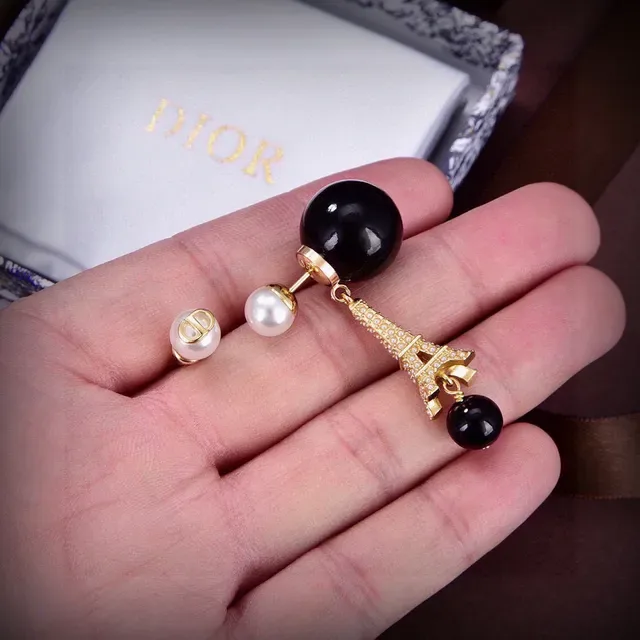 Dior La D de Dior Eiffel Tower Pearl and Black Bead Earrings 2