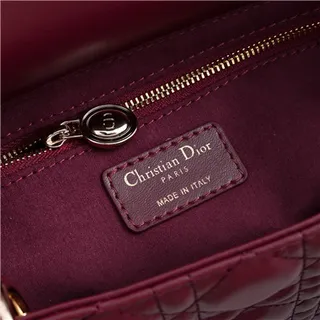 Dior Lady Dior Sac tote beige cannage matelassé à anses supérieures 19